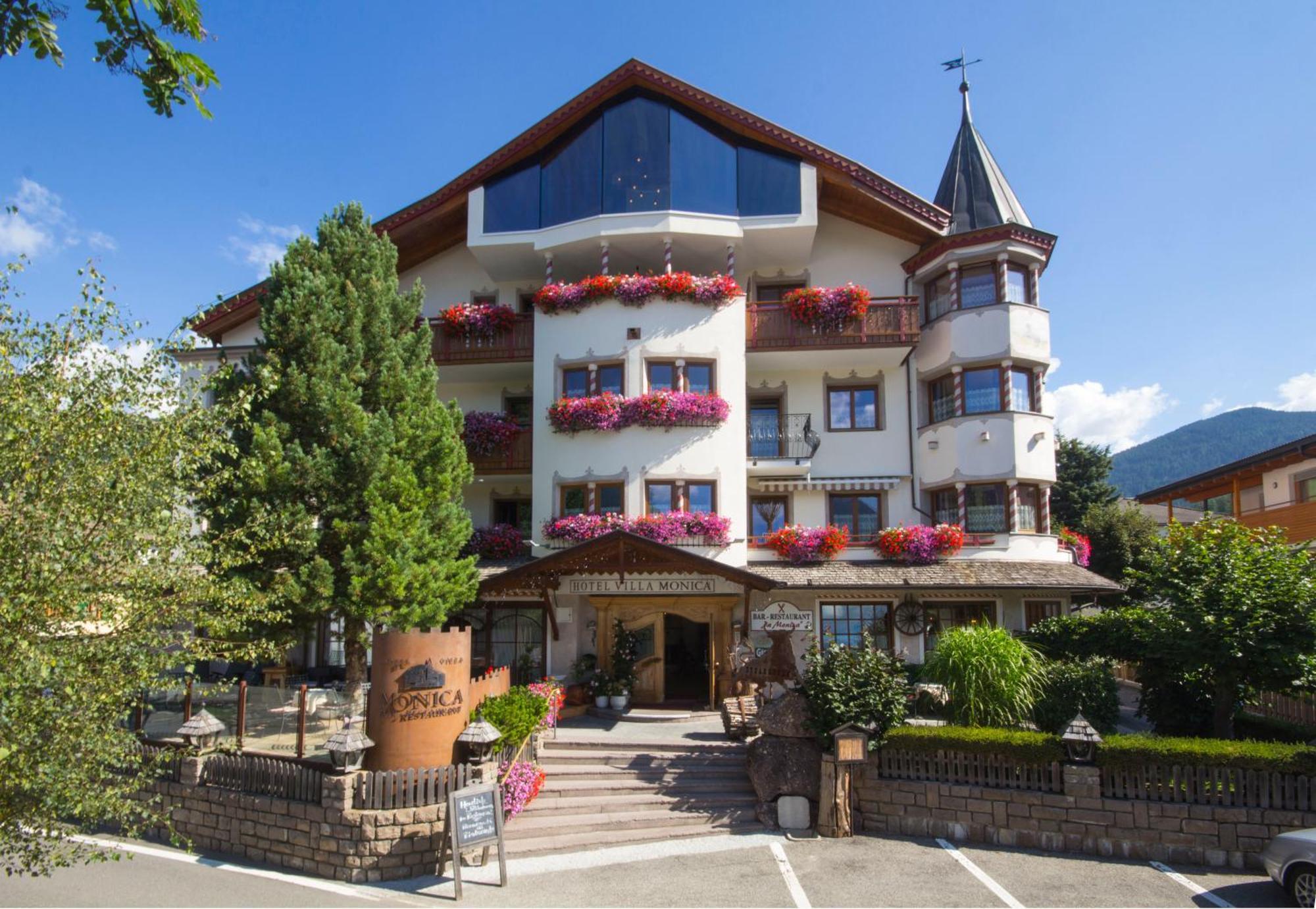 Hotel Villa Monica Toblach Exterior foto